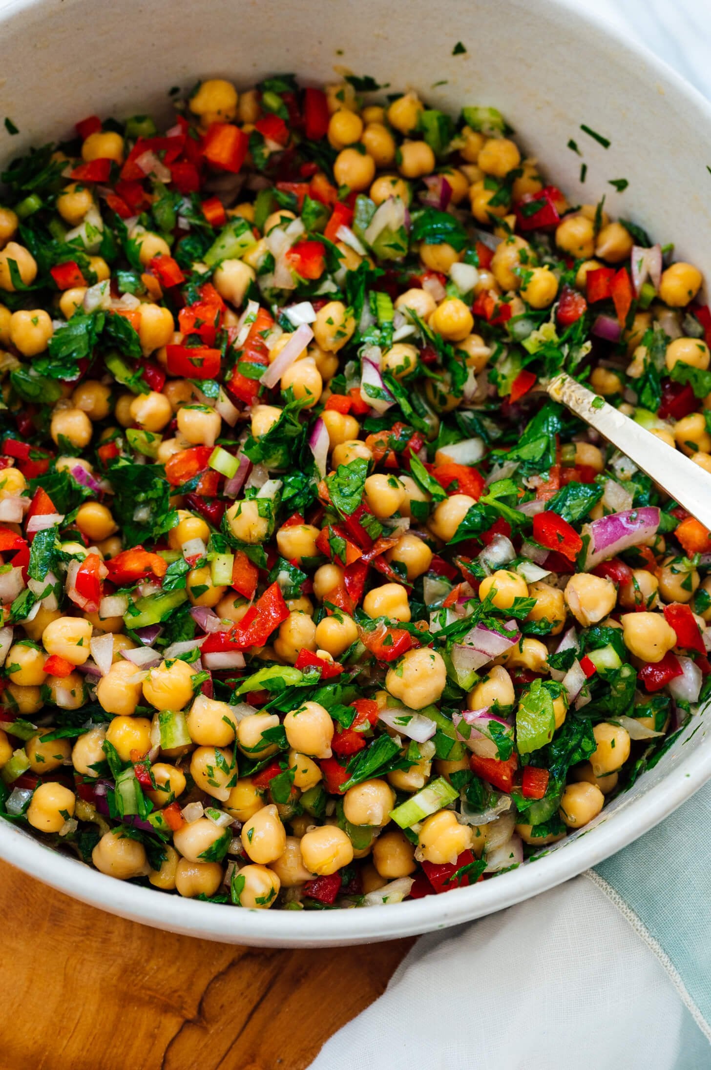 Mediterranean Chickpea Salad